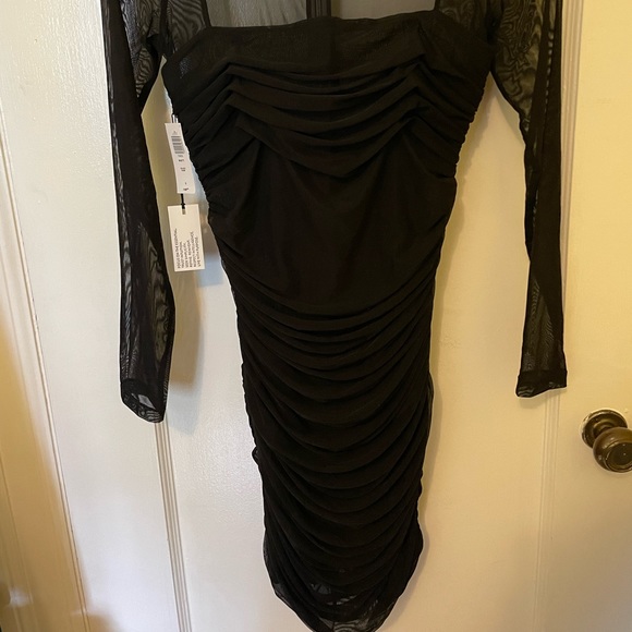Aritzia ruched mesh dress - Picture 3 of 4